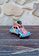 Carica l'immagine nel visualizzatore di Gallery, Citroen 2CV - Miniature Decorate - cod 12
