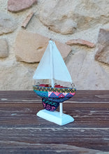 Carica l'immagine nel visualizzatore di Gallery, Barchetta a vela - Miniature Decorate - cod 21