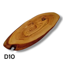 Carica l'immagine nel visualizzatore di Gallery, Tagliere Rustico in Legno di Ulivo cm 40