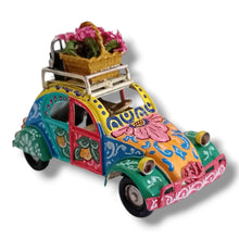 Carica l'immagine nel visualizzatore di Gallery, Citroen 2CV piccola - Miniature Decorate - cod.97