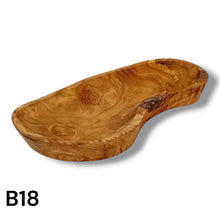 Carica l'immagine nel visualizzatore di Gallery, Vassoio ovale in Legno di Ulivo