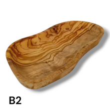 Carica l'immagine nel visualizzatore di Gallery, Vassoio ovale in Legno di Ulivo