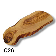 Carica l'immagine nel visualizzatore di Gallery, Tagliere Rustico in Legno di Ulivo cm 30