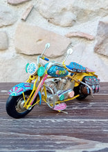 Carica l&#39;immagine nel visualizzatore di Gallery, Motocicletta 
- Miniature Decorate - cod 17
