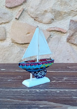 Carica l&#39;immagine nel visualizzatore di Gallery, Barchetta a vela - Miniature Decorate - cod 22
