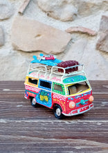 Carica l&#39;immagine nel visualizzatore di Gallery, Minivan Retrò Piccolo 10 cm - Miniature Decorate - cod 5
