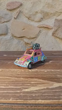 Carica e avvia il video nel visualizzatore di galleria, Citroen 2CV - Miniature Decorate - cod 12
