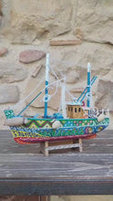 Carica e avvia il video nel visualizzatore di galleria, Peschereccio 24cm - Miniature Decorate - cod 46
