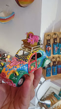 Carica e avvia il video nel visualizzatore di galleria, Citroen 2CV piccola - Miniature Decorate - cod.97
