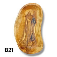 Carica l&#39;immagine nel visualizzatore di Gallery, Vassoio ovale in Legno di Ulivo
