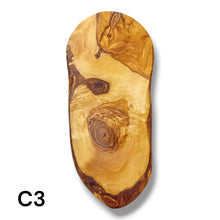 Carica l&#39;immagine nel visualizzatore di Gallery, Tagliere Rustico in Legno di Ulivo cm 30
