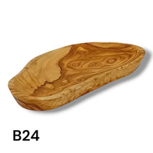 Carica l&#39;immagine nel visualizzatore di Gallery, Vassoio ovale in Legno di Ulivo

