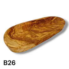 Carica l&#39;immagine nel visualizzatore di Gallery, Vassoio ovale in Legno di Ulivo
