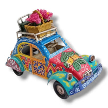 Carica l'immagine nel visualizzatore di Gallery, Citroen 2CV piccola - Miniature Decorate - cod.101
