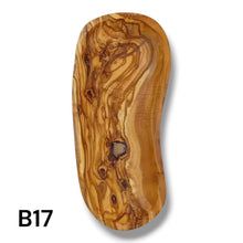 Carica l&#39;immagine nel visualizzatore di Gallery, Vassoio ovale in Legno di Ulivo
