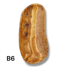 Carica l&#39;immagine nel visualizzatore di Gallery, Vassoio ovale in Legno di Ulivo
