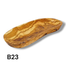 Carica l&#39;immagine nel visualizzatore di Gallery, Vassoio ovale in Legno di Ulivo
