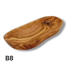 Carica l&#39;immagine nel visualizzatore di Gallery, Vassoio ovale in Legno di Ulivo
