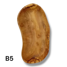 Carica l&#39;immagine nel visualizzatore di Gallery, Vassoio ovale in Legno di Ulivo
