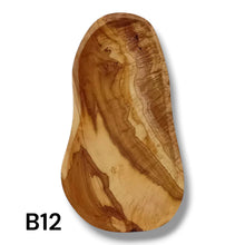 Carica l&#39;immagine nel visualizzatore di Gallery, Vassoio ovale in Legno di Ulivo
