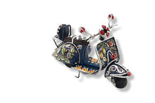Carica l&#39;immagine nel visualizzatore di Gallery, Vespa Piccola - Miniature Decorate -
